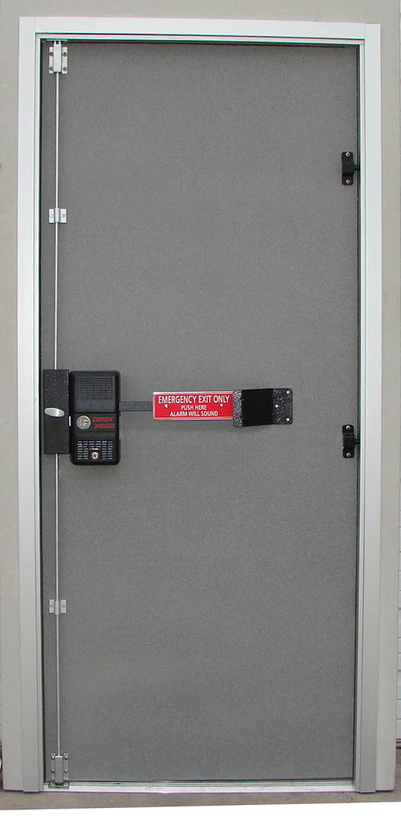 exit control lock with vertical rod assembly